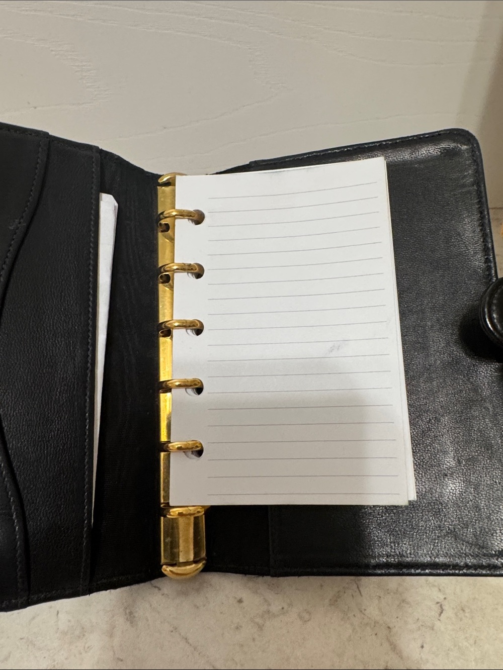 CHANEL Black Patent Leather CC Logo agenda/passport holder - Picture 9 of 9